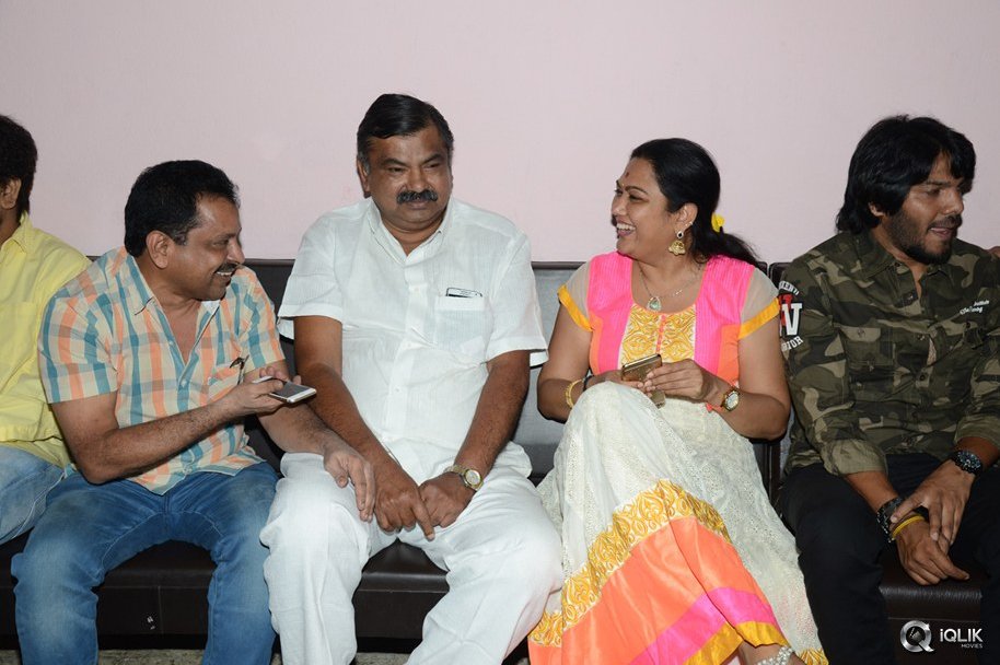 Kumari-21-F-Movie-Success-Celebrations-at-Sudharshan-Theatre